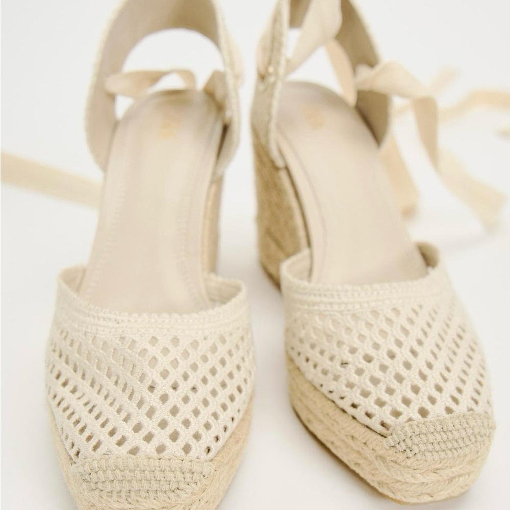 NWT Zara Tied Crochet Sandals - Picture 3 of 5
